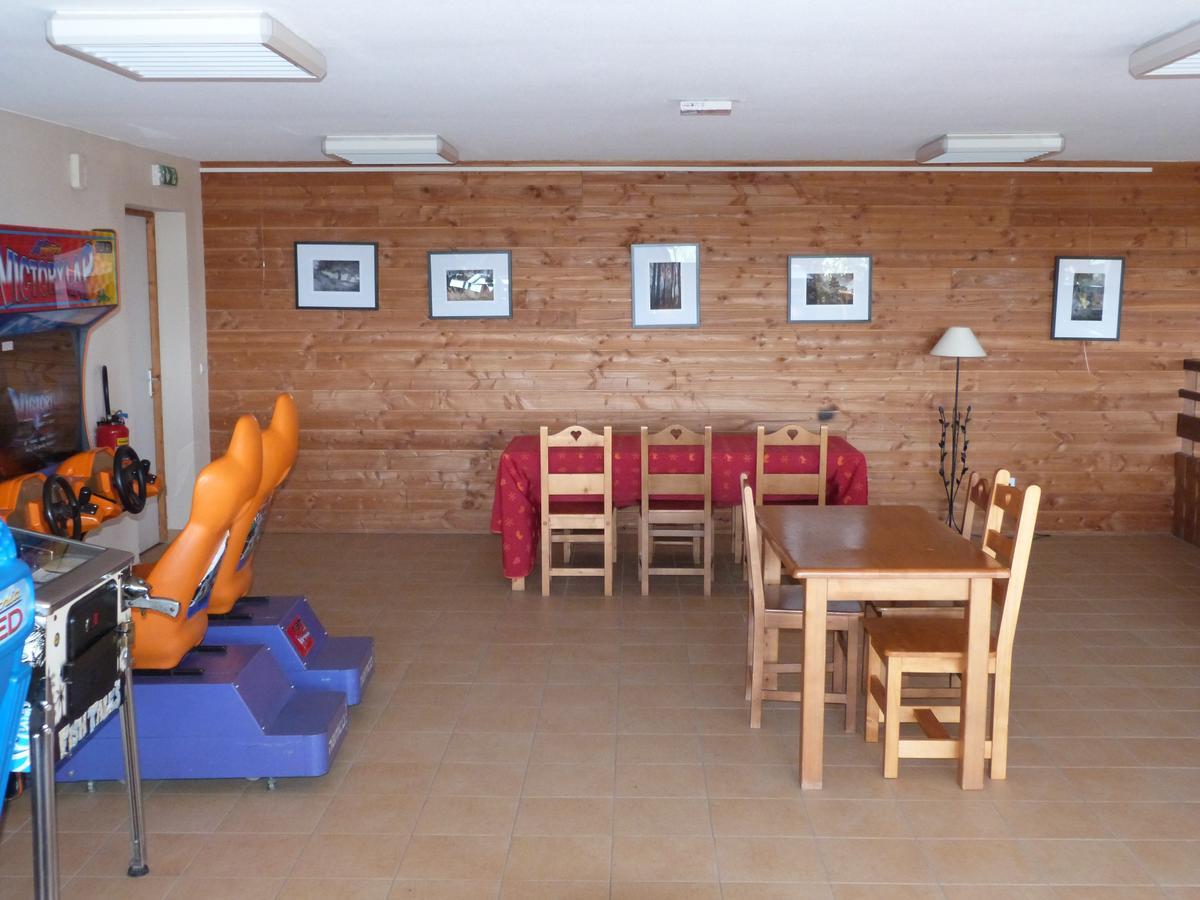 Residence Le Bois De La Reine ซูแปร์แบส ภายนอก รูปภาพ